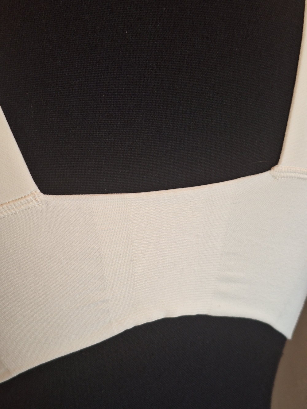 NWT SPANX Bra-llelujah Front-Closure in Nude And Cream 36B - Picture 4 of 11